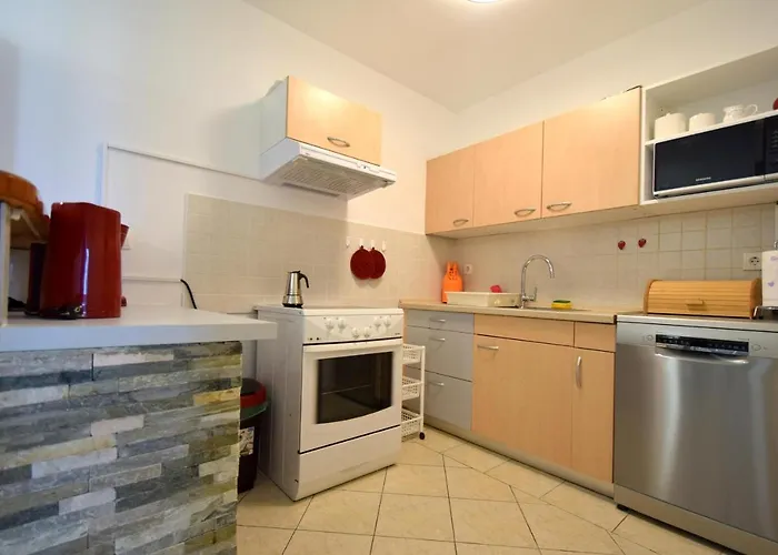 Lucy Apartament *
