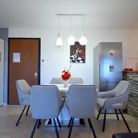 Lucy Appartement *